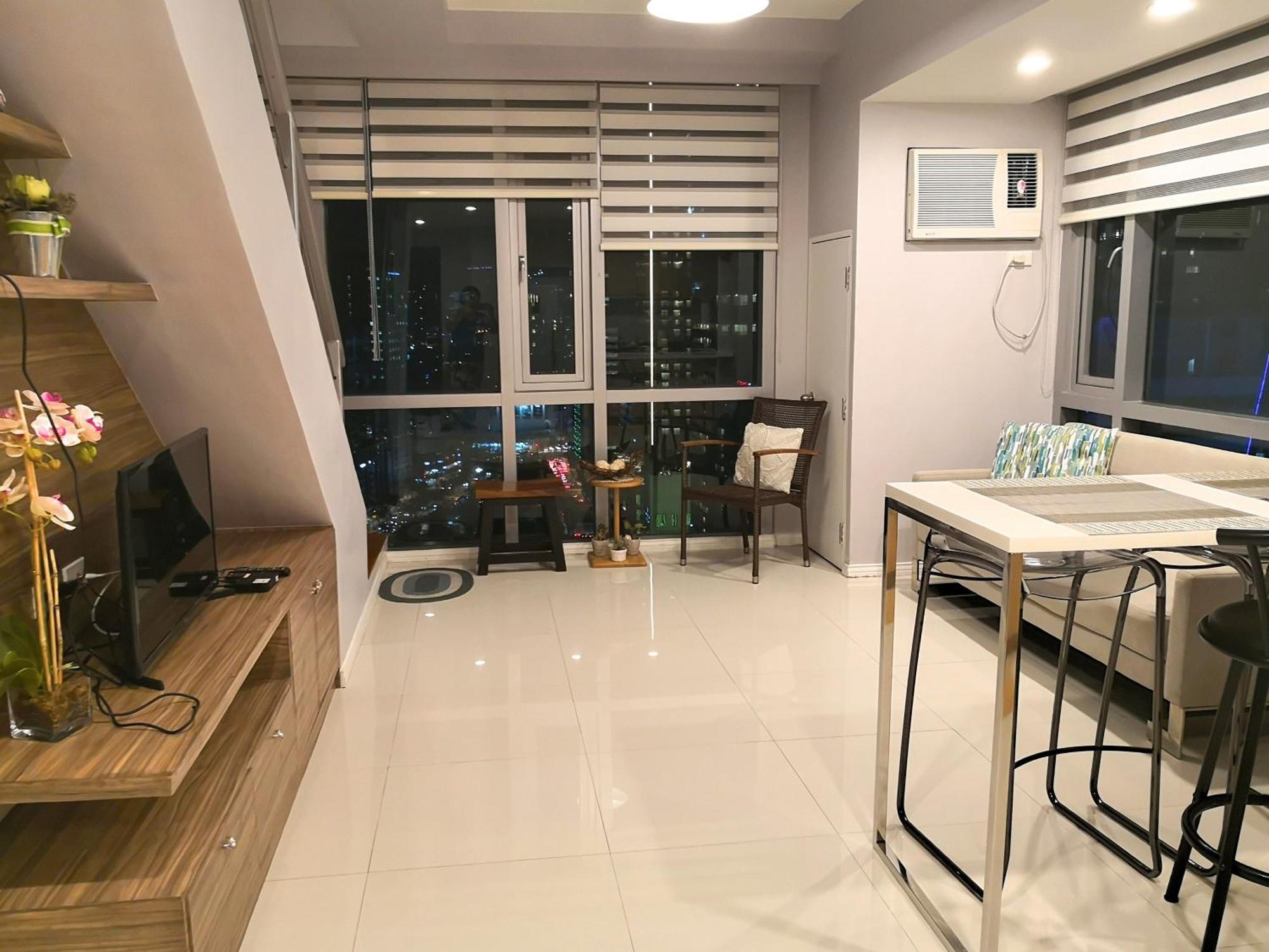 Avant Apartments At The Fort Тагіг Номер фото