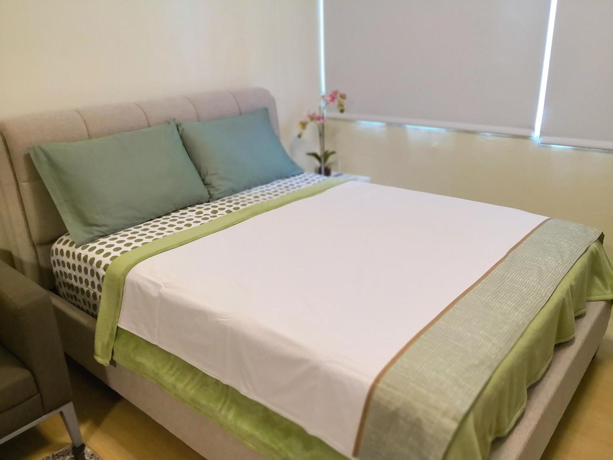 Avant Apartments At The Fort Тагіг Номер фото